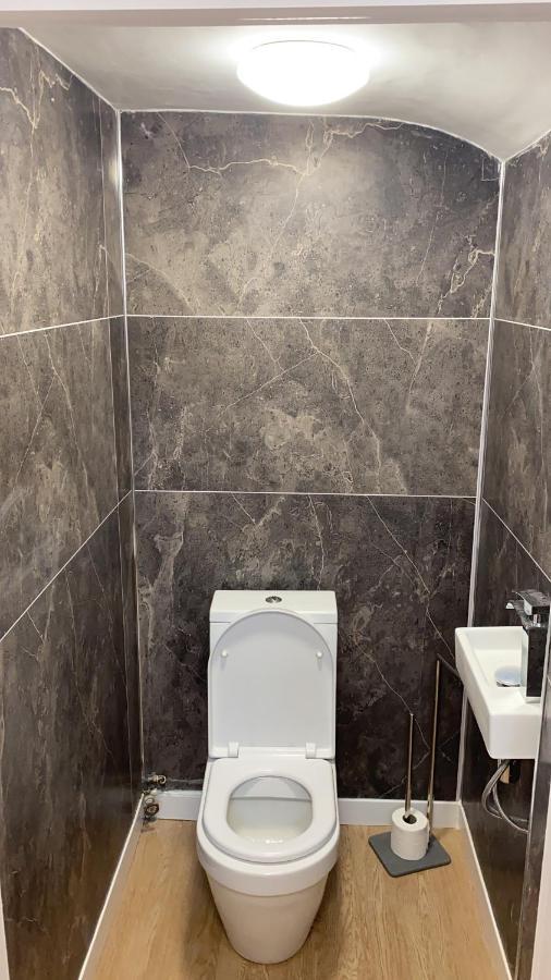 Ideal Abode Leonard Chester Zewnętrze zdjęcie